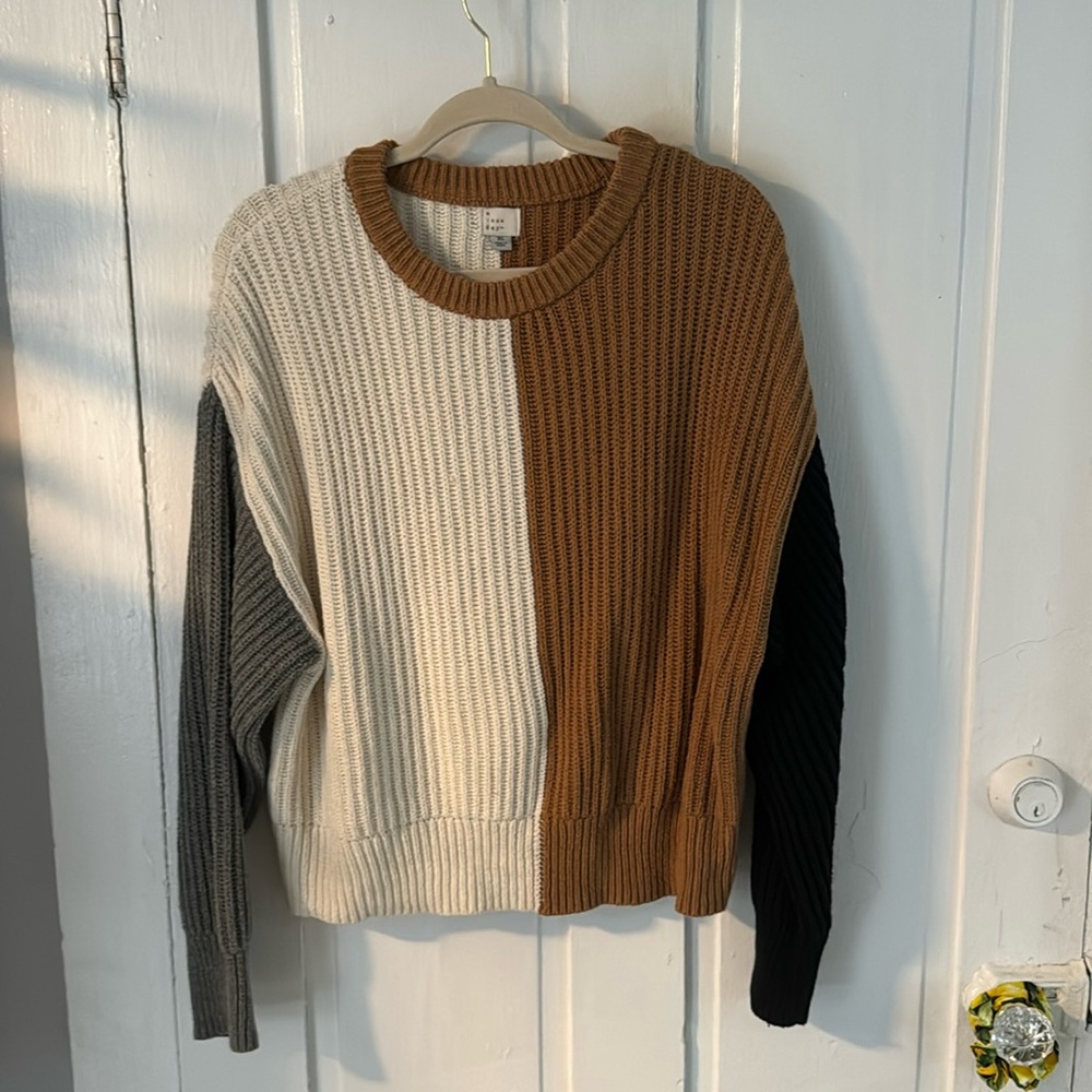 Women’s Color Block Knit Sweater